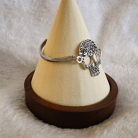 Silver Sugar Skull Bracelet - Picture 6 of 9